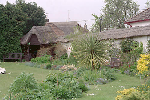 Shitterton House boundary wall   